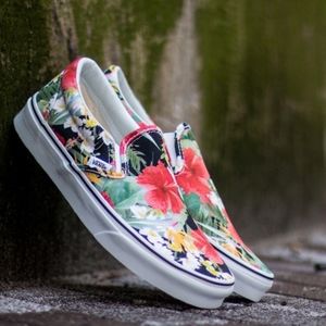 NEW Vans Digi Aloha Floral Slip-on Sneakers Sz 7